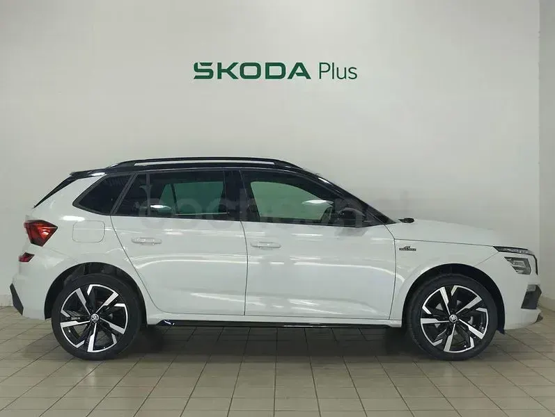 Usado Skoda Kamiq Monte Carlo 116 CV (85 kW) 2024 Blanco SUV