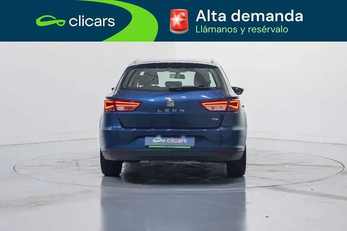 Usado Seat Leon ST Style 150 CV (110 kW) 2016 Azul Familiar