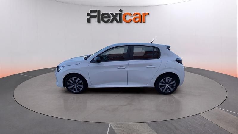 Usado Peugeot 208 Active 102 CV (75 kW) 2023 Blanco Utilitario