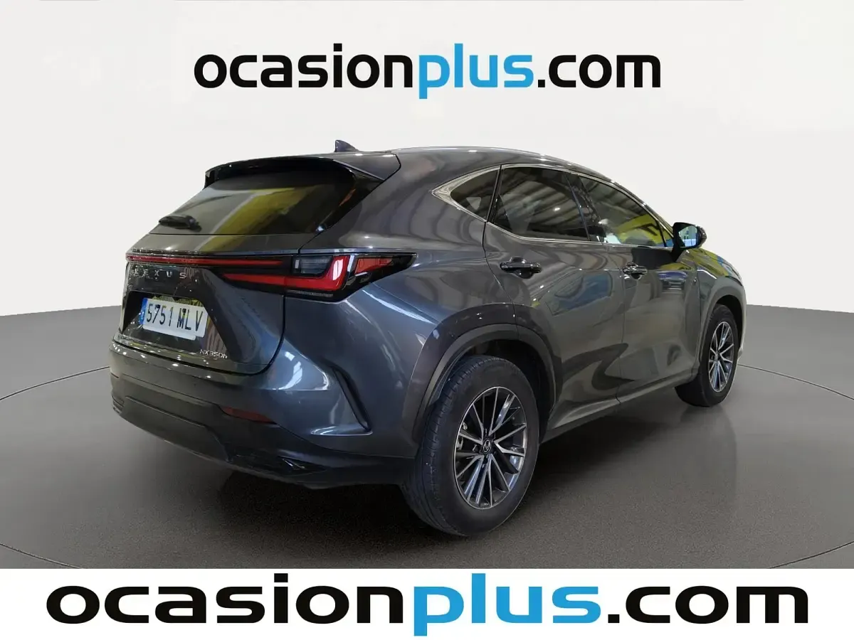 Usado Lexus NX350h Executive Line 242 CV (177 kW) 2023 Gris SUV