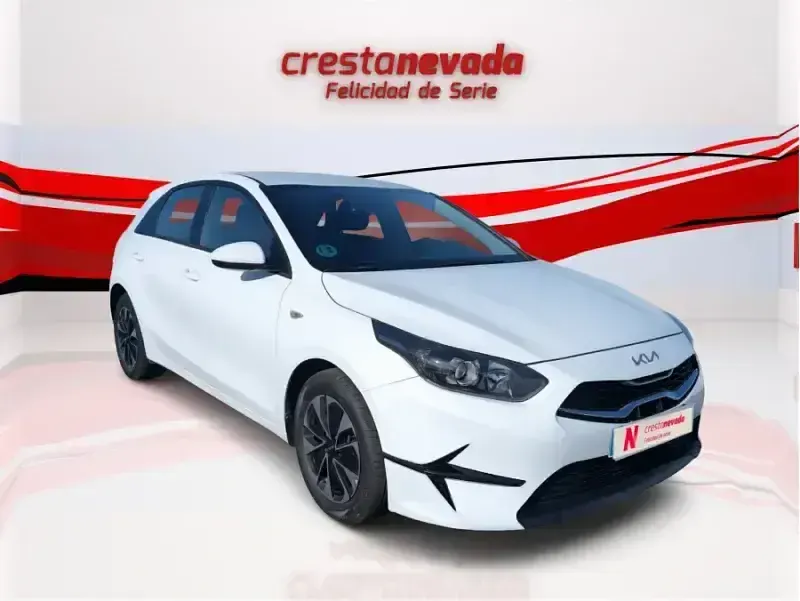 Usado Kia Ceed 101 CV (74 kW) 2024 Blanco Utilitario