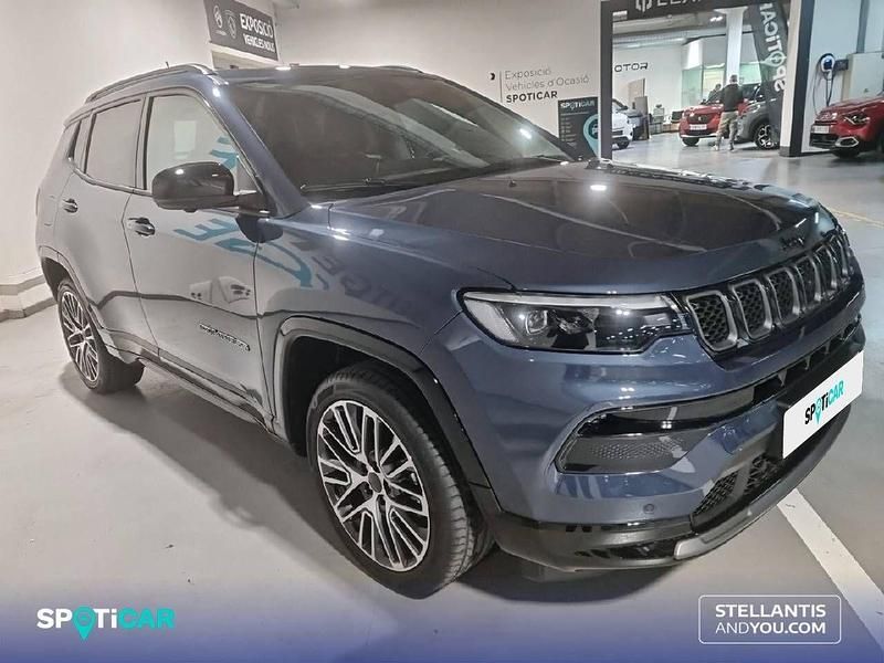 Usado Jeep Compass 145 CV (106 kW) 2025 Azul SUV