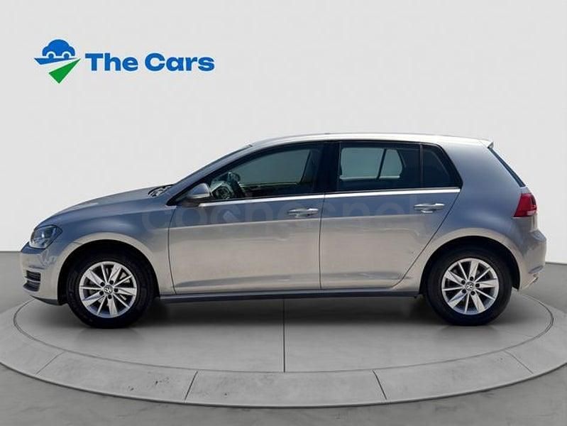 Usado VW Golf VII Advance 125 CV (91 kW) 2016 Gris / plata Berlina