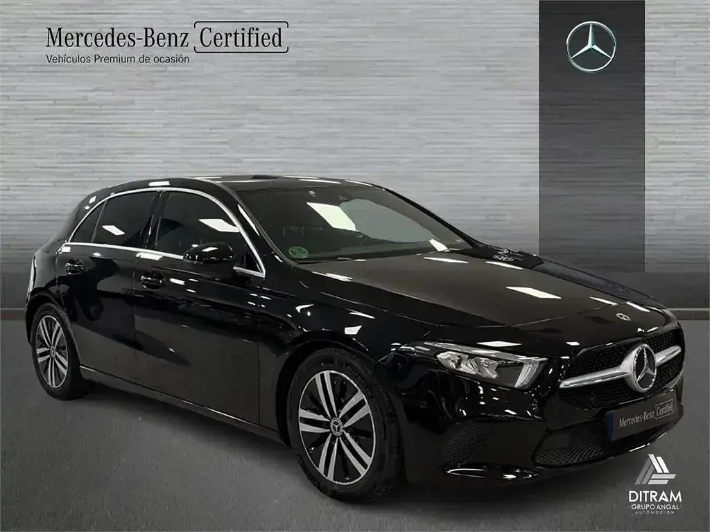 Usado Mercedes A180 136 CV (100 kW) 2022 Negro noche Berlina