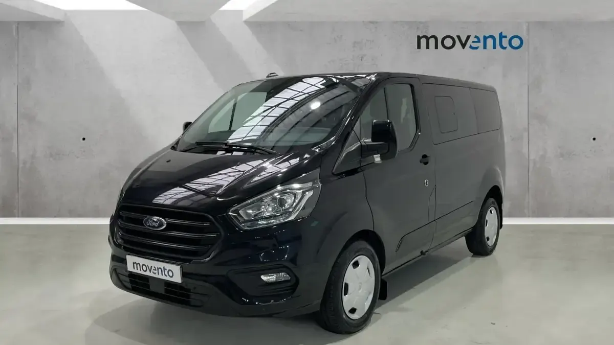 Usado Ford Transit Custom Trend 150 CV (110 kW) 2023 Negro Familiar