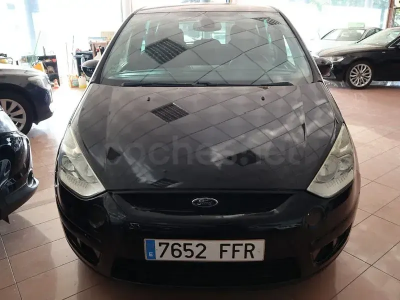 Usado Ford S-MAX Trend 140 CV (102 kW) 2007 Negro Monovolumen