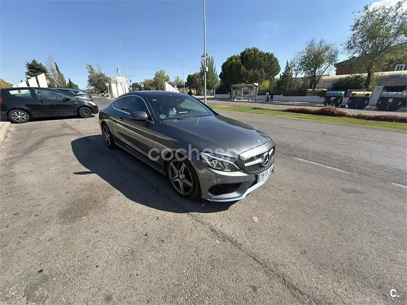 Usado Mercedes C250 AMG line 204 CV (150 kW) 2016 Marrón Coupe