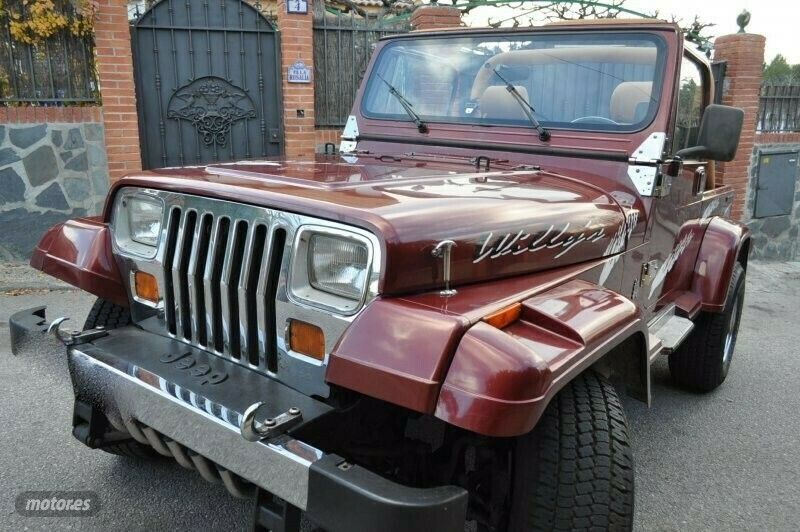 Usado Jeep Wrangler 197 CV (144 kW) 1986 Granate SUV