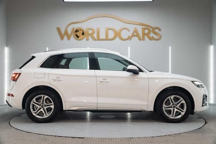 Käytetty Audi Q5 Advanced Plus 163 HP (119 kW) 2021 Valkoinen Katumaasturi