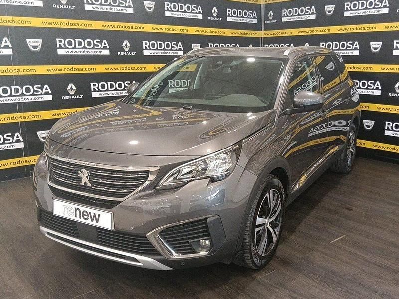 Usado Peugeot 5008 Allure 130 CV (95 kW) 2017 Gris / plata Monovolumen