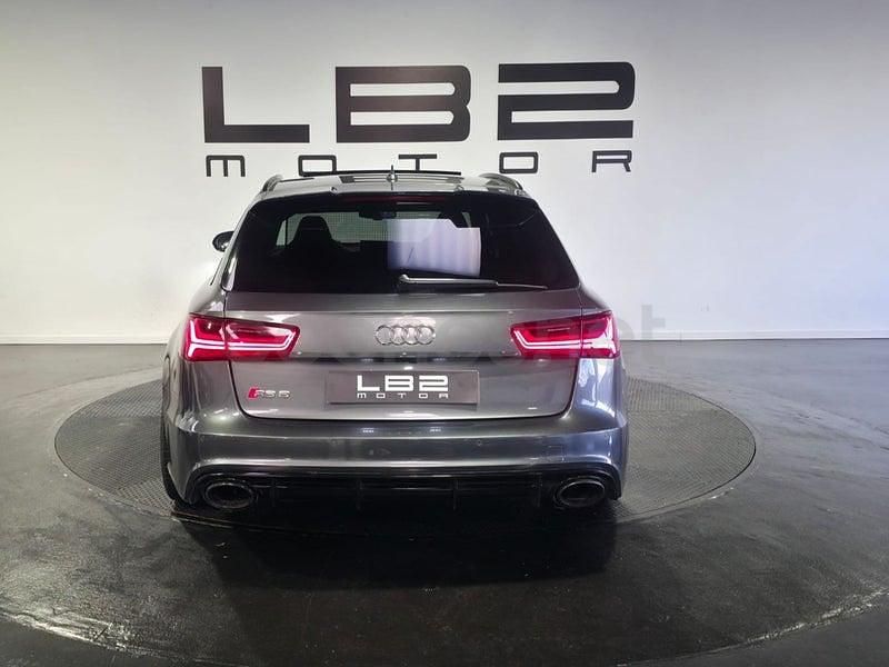 Usado Audi RS6 560 CV (411 kW) 2015 Gris / plata Familiar