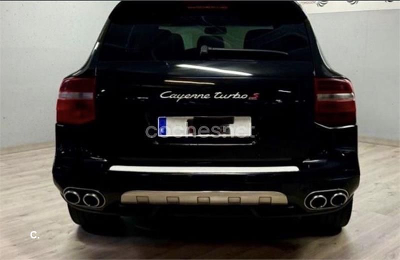 Käytetty Porsche Cayenne Turbo 500 HP (367 kW) 2008 Musta Katumaasturi