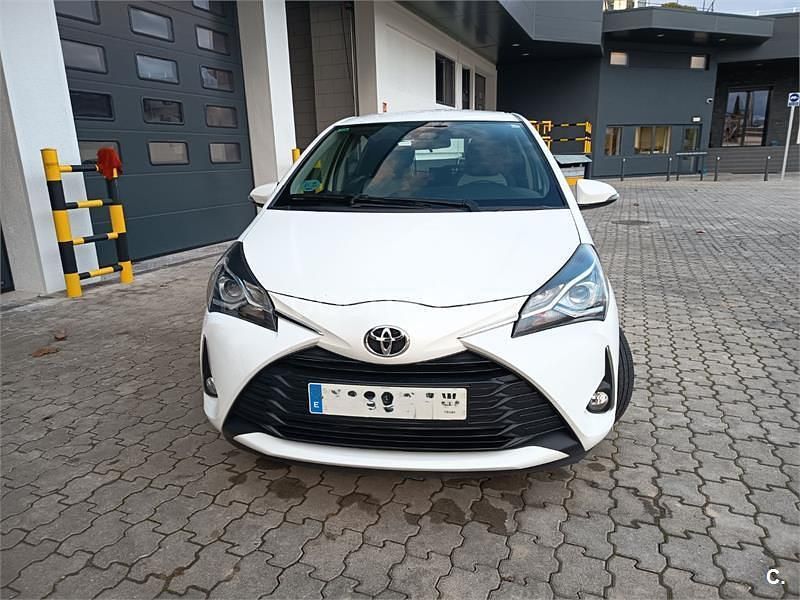 Brugt Toyota Yaris Active 111 HK (81 kW) 2020 Hvid Sedan
