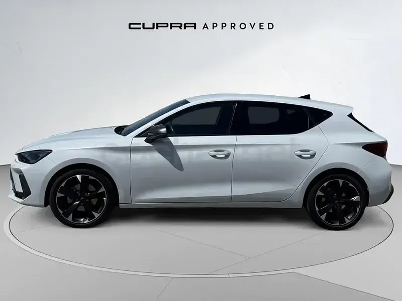 Usado Cupra Leon 150 CV (110 kW) 2025 Blanco Berlina