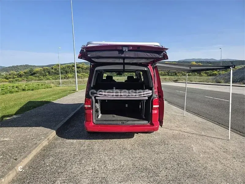 Usado VW California Edition 114 CV (83 kW) 2013 Rojo Van