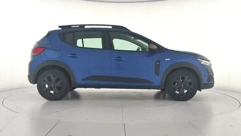 Usado Dacia Sandero Extreme 100 CV (73 kW) 2025 Azul Berlina
