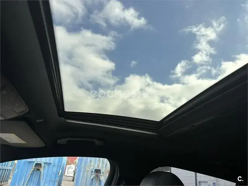 Usado Mercedes GLC300e 320 CV (235 kW) 2020 Negro SUV