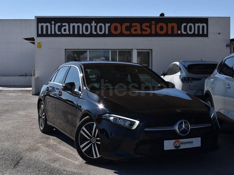Usado Mercedes A180 116 CV (85 kW) 2022 Negro Berlina