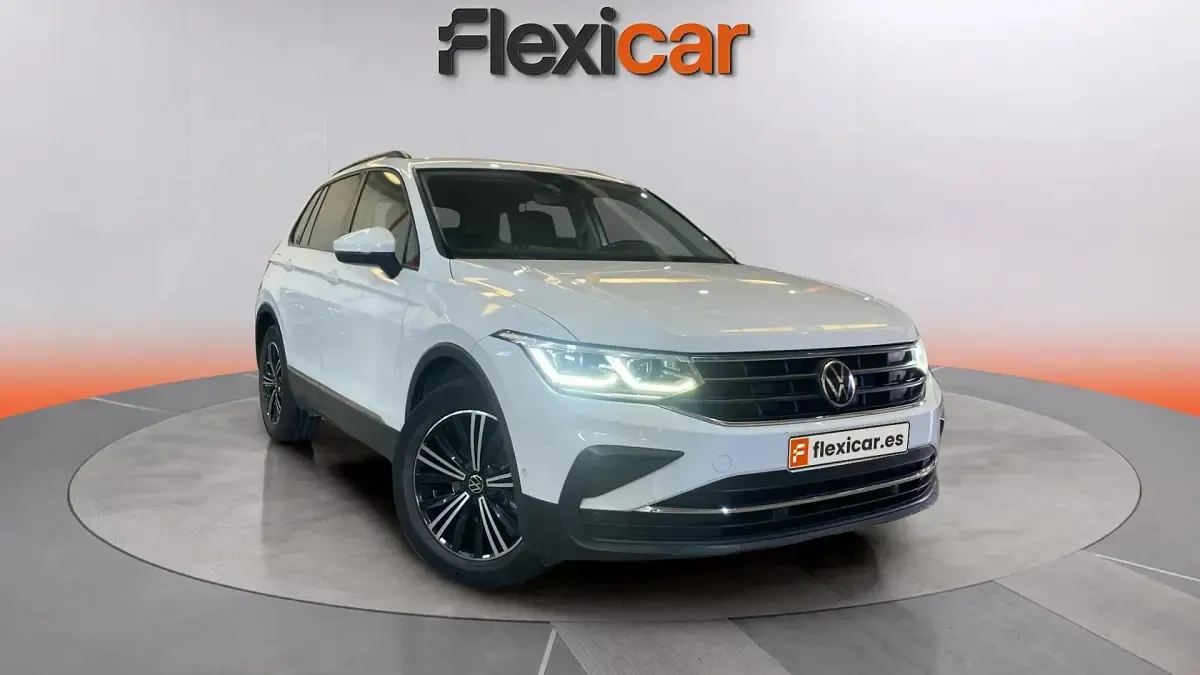 Używany VW Tiguan Life 122 KM (89 kW) 2022 SUV