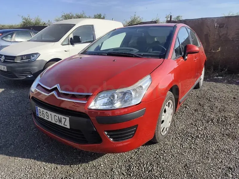 Usado Citroën C4 90 CV (66 kW) 2010 Granate Berlina