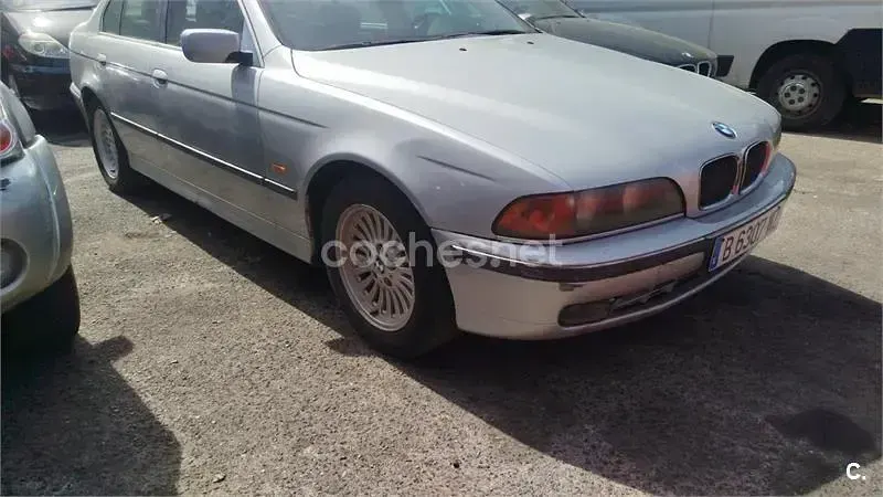 Usado BMW 530 184 CV (135 kW) 2000 Gris / plata Berlina