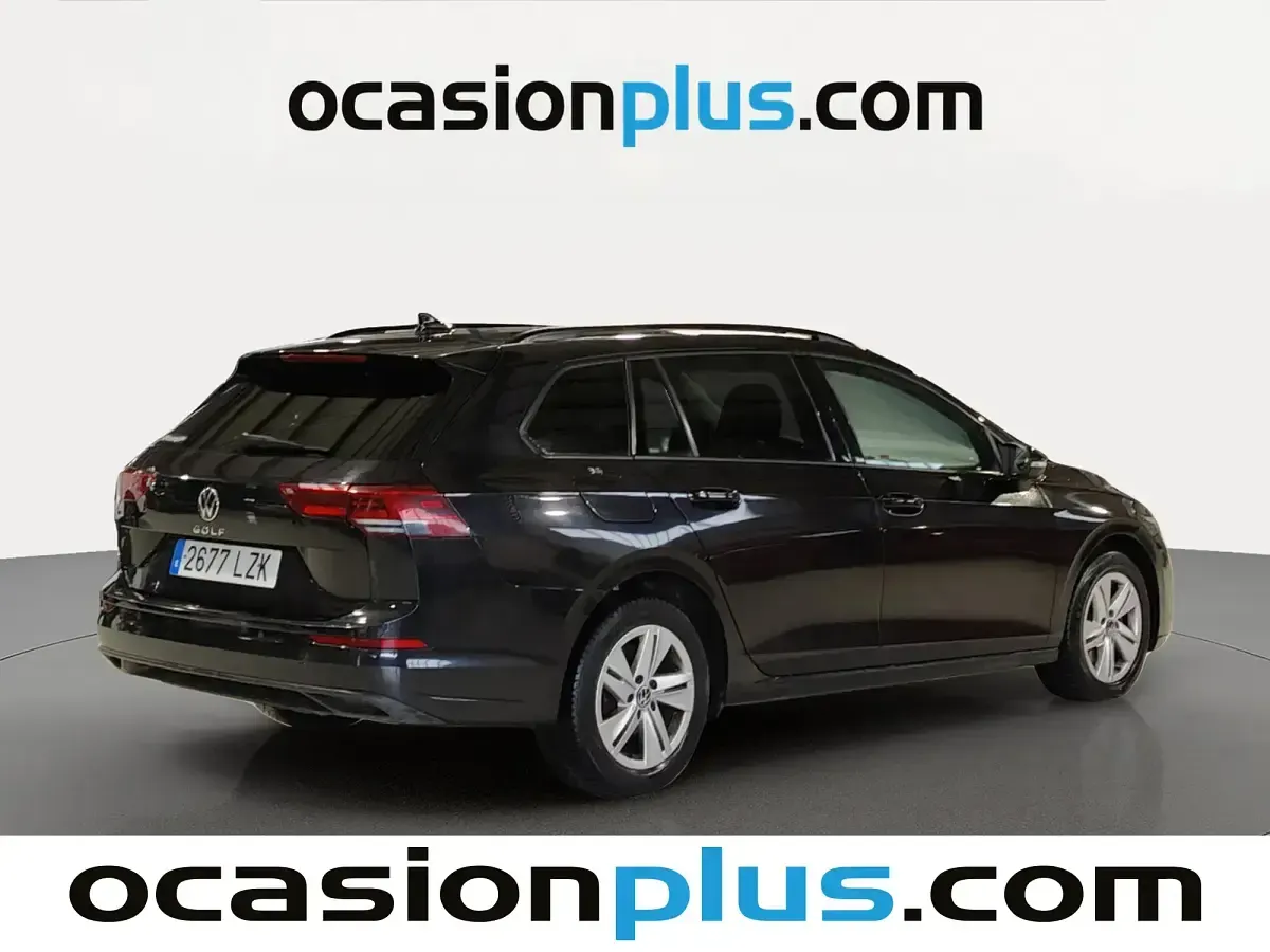 Usado VW Golf VIII Life 115 CV (84 kW) 2021 Negro Familiar