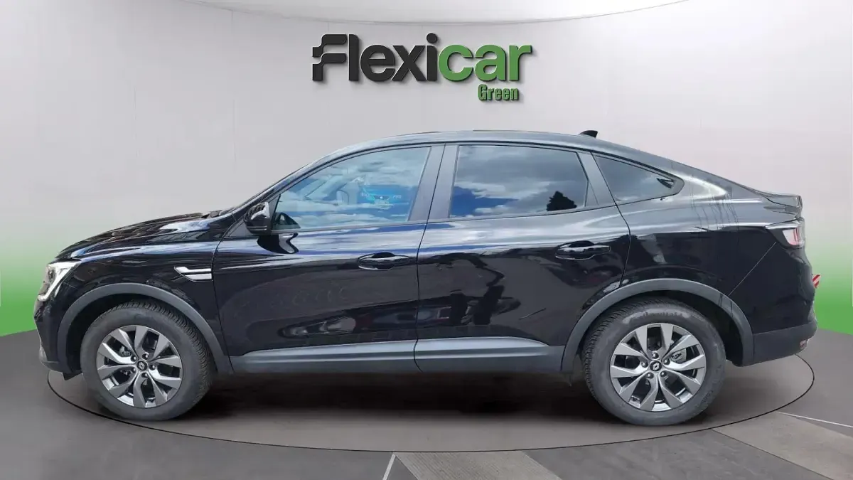 Usado Renault Arkana Evolution 140 CV (102 kW) 2024 Negro SUV