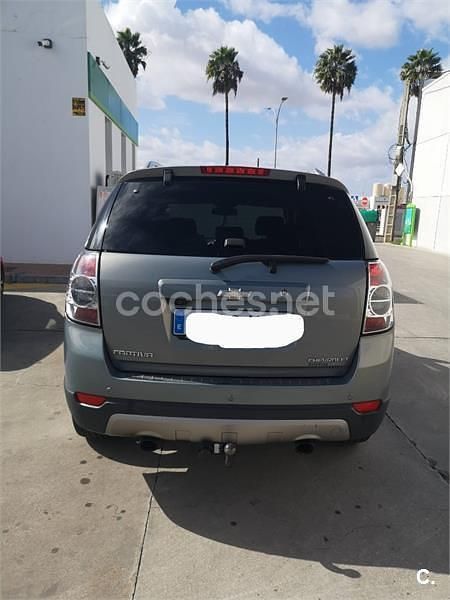 Usado Chevrolet Captiva LTZ 184 CV (135 kW) 2012 Gris / plata SUV