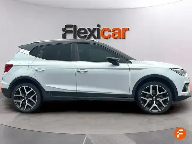 Usado Seat Arona FR 115 CV (84 kW) 2020 Blanco SUV