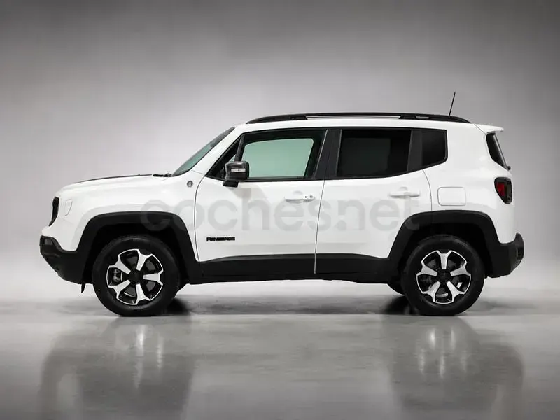 Usado Jeep Renegade Trailhawk 240 CV (176 kW) 2022 Blanco SUV