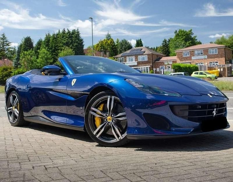 Usado Ferrari Portofino 620 CV (456 kW) 2023 Azul Descapotable
