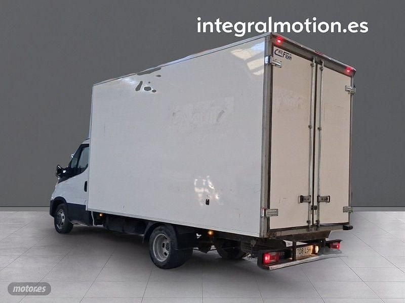Usado Iveco Daily 150 CV (110 kW) 2021 Blanco Van