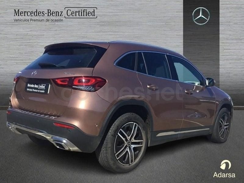 Usado Mercedes GLA200 Progressive 150 HP (110 kW) 2022 Rosa SUV