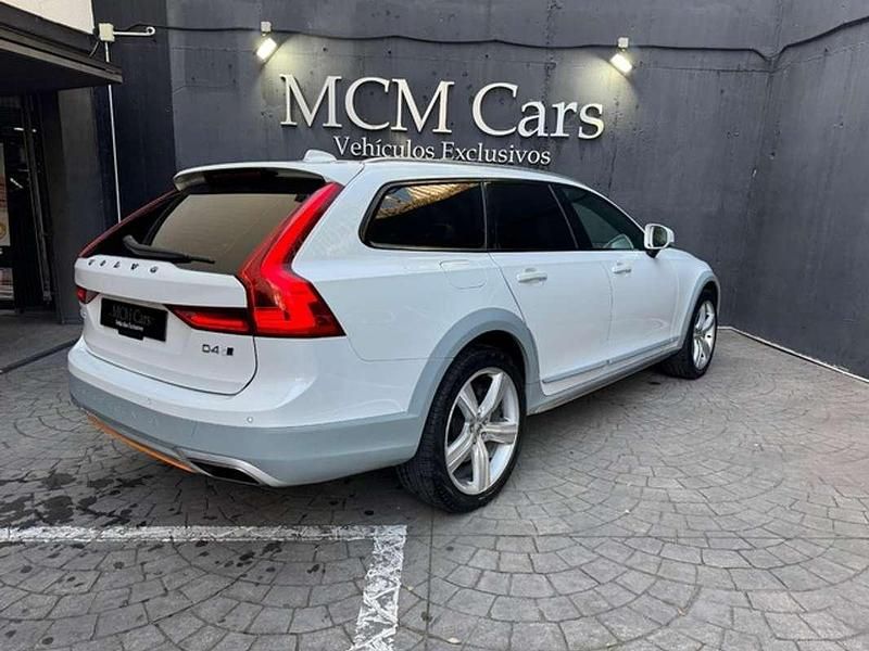 Usado Volvo V90 CC 190 CV (139 kW) 2018 Blanco Familiar