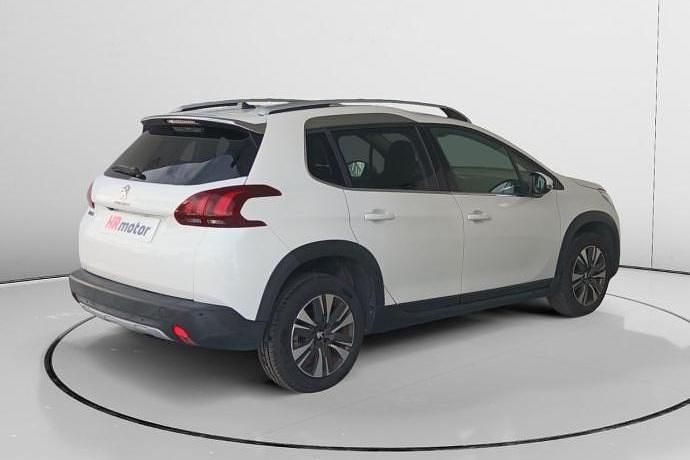 Usado Peugeot 2008 Allure 110 CV (80 kW) 2020 SUV
