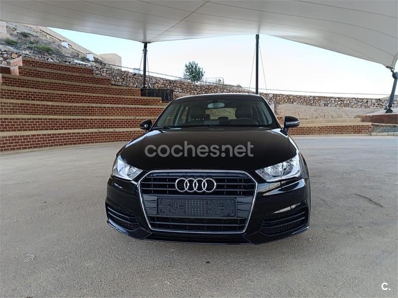 Usado Audi A1 Sportback 90 CV (66 kW) 2015 Negro Utilitario