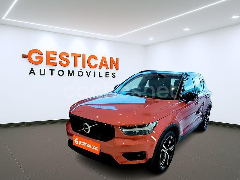 Rojo Usado 2021 Volvo XC40 Business Edition SUV | 28.990 € (Buen precio) - Imagen 1/4