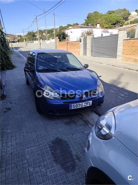 Azul Usado 2005 Renault Clio II Berlina | 1300 € (Super precio) - Imagen 1/4