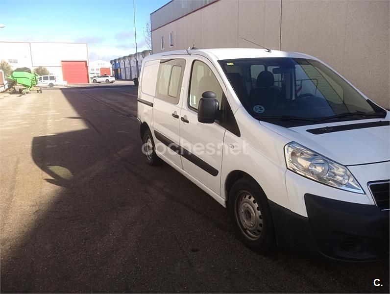 Usado Peugeot Traveller Active 180 CV (132 kW) 2016 Blanco Monovolumen
