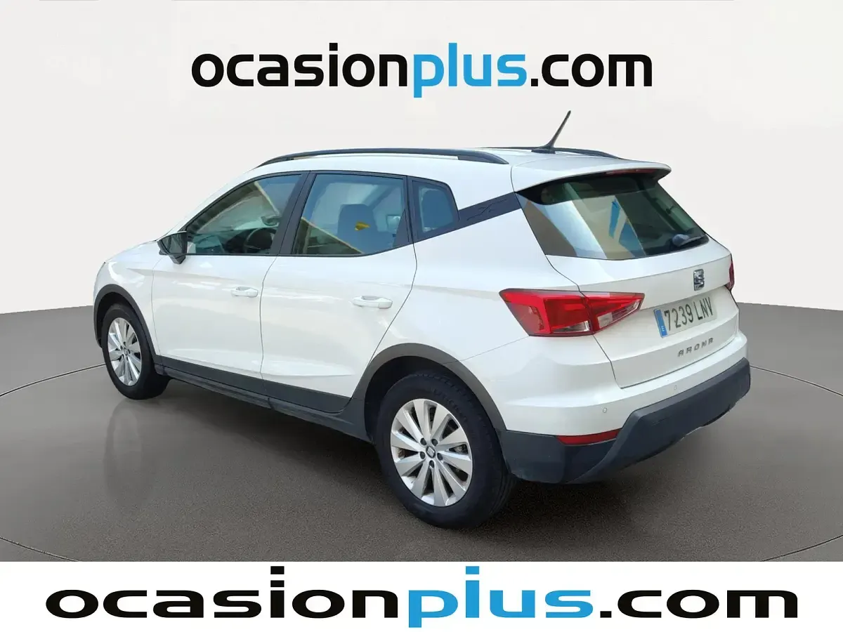 Usado Seat Arona Style 110 CV (80 kW) 2021 Blanco SUV