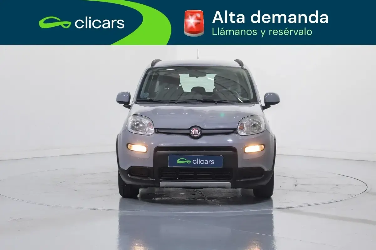 Usado Fiat Panda 70 CV (51 kW) 2023 Gris Utilitario