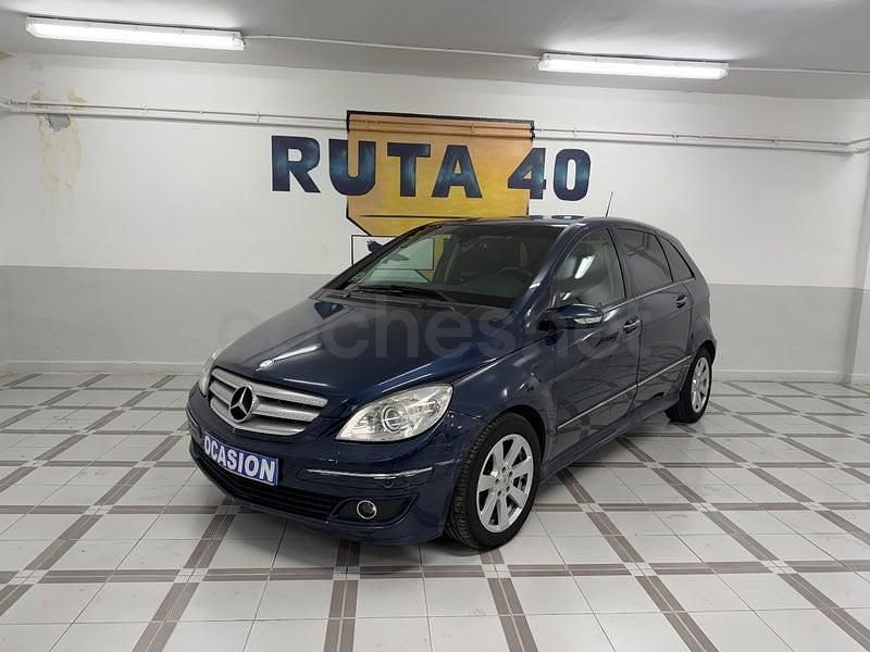 Usado Mercedes B200 140 CV (102 kW) 2008 Azul Monovolumen