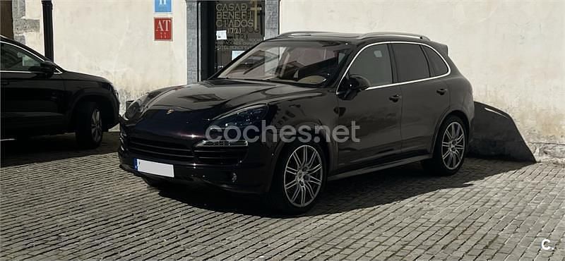 Usado Porsche Cayenne 240 CV (176 kW) 2012 Granate SUV