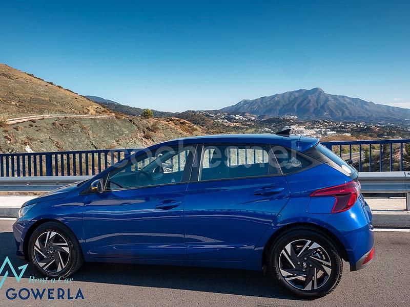 Usado Hyundai i20 100 CV (73 kW) 2021 Azul Berlina