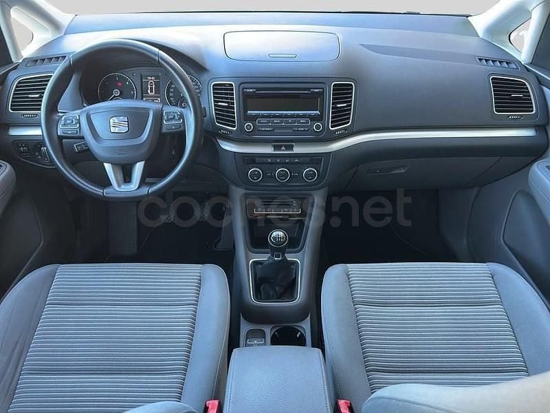 Usado Seat Alhambra Ecomotive 140 CV (102 kW) 2015 Gris / plata Monovolumen
