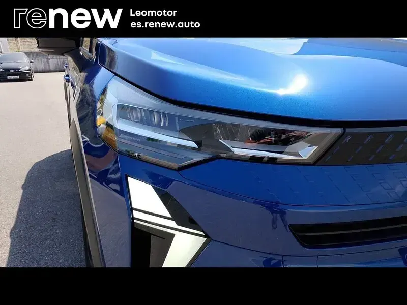 Usado Renault Captur Techno 100 CV (73 kW) 2025 Azul SUV