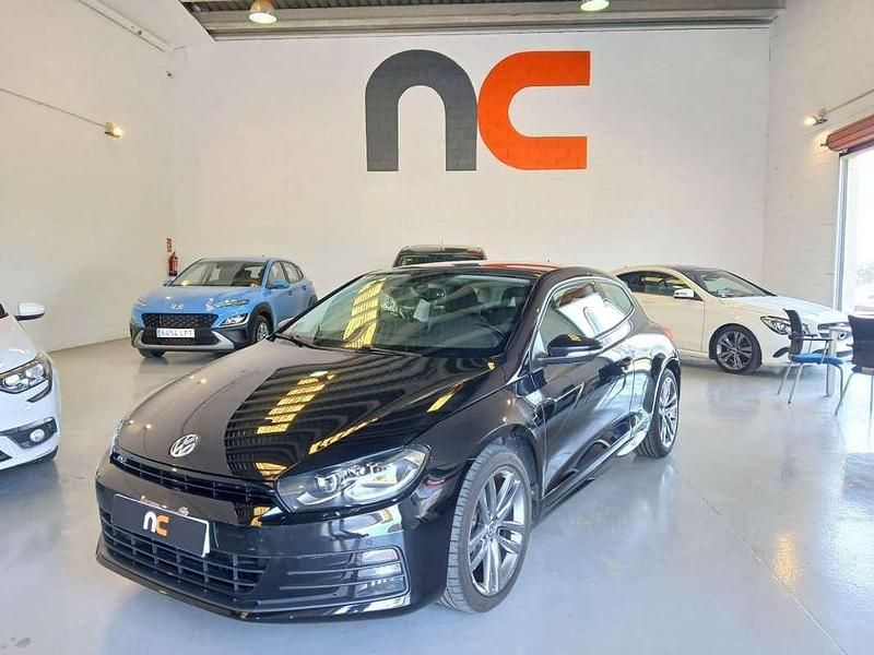 Negro Usado 2015 VW Scirocco R-line Coupe | 15.900 € (Precio justo) - Imagen 1/4