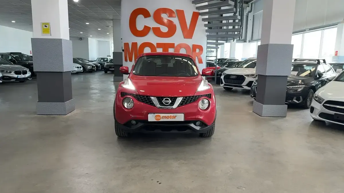 Usado Nissan Juke Acenta 116 CV (85 kW) 2017 Gris / plata SUV