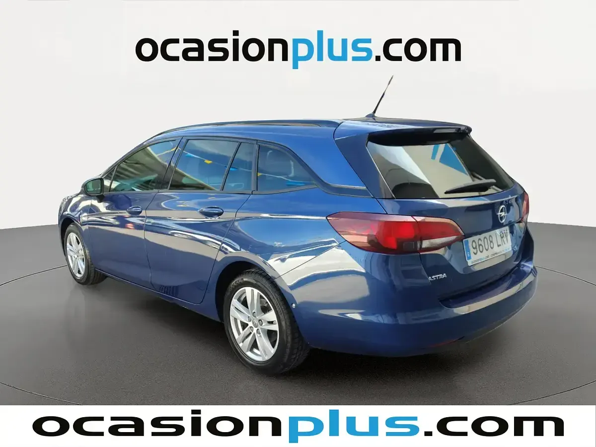 Usado Opel Astra GS Line 130 CV (95 kW) 2021 Azul Familiar