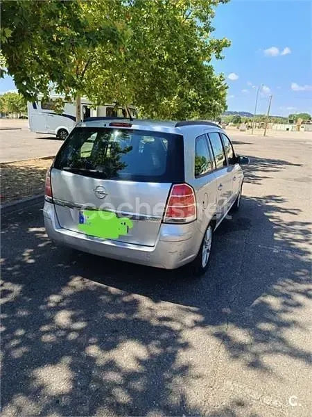 Usado Opel Zafira Cosmo 120 CV (88 kW) 2006 Gris / plata Monovolumen
